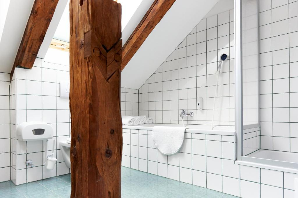 Hotelchen Doellacher Dorfwirtshaus Großkirchheim Habitación foto